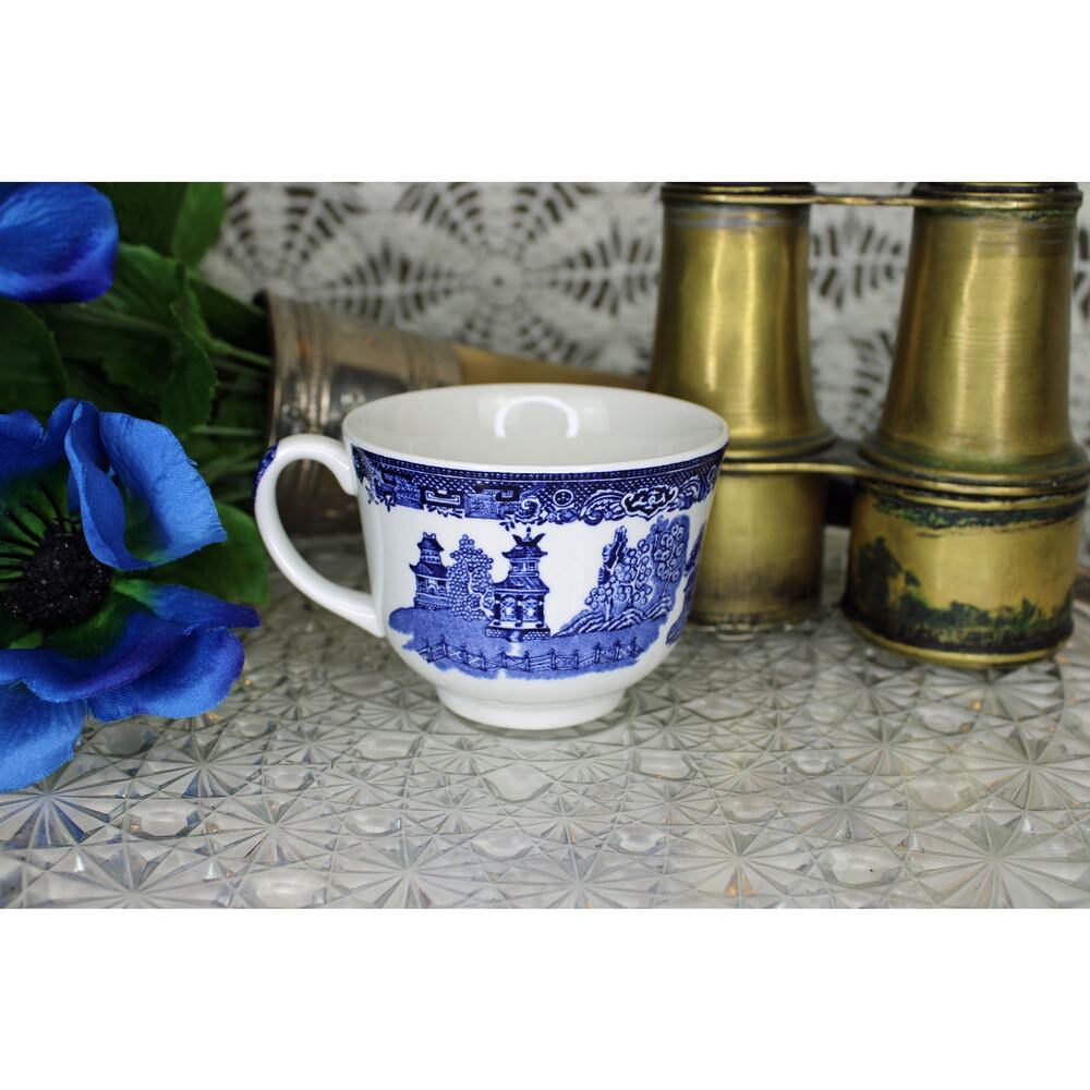 Johnson Brothers Blue Willow Breakfast Tea Cups